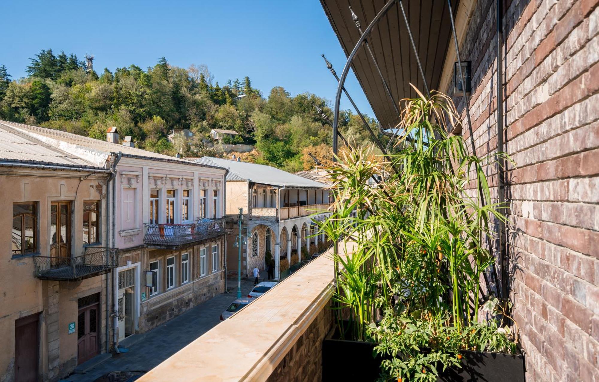 Communal Hotel Kutaisi Eksteriør bilde