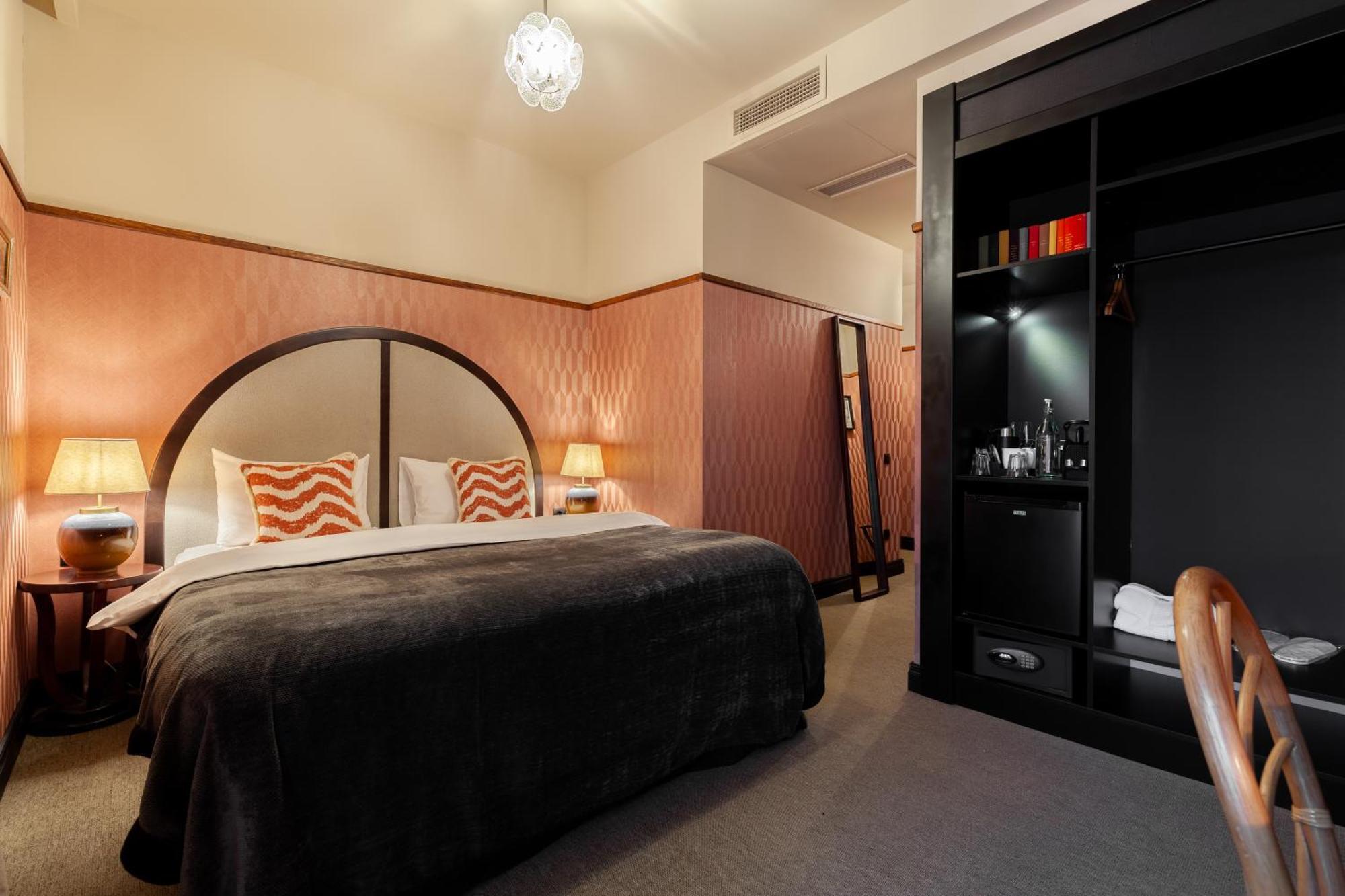 Communal Hotel Kutaisi Eksteriør bilde
