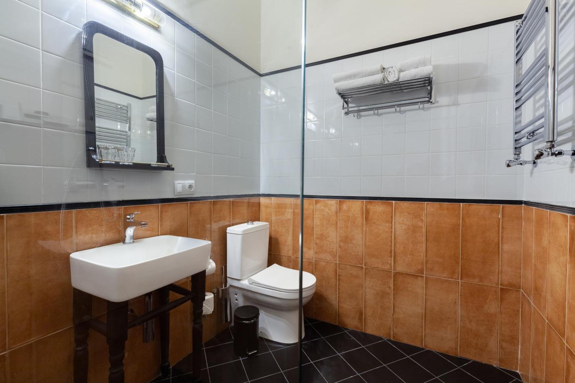 Communal Hotel Kutaisi Eksteriør bilde